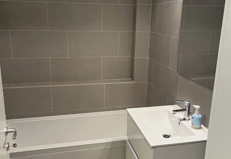 2 camere-bloc nou-metrou Titan- centrala proprie - Poză 9