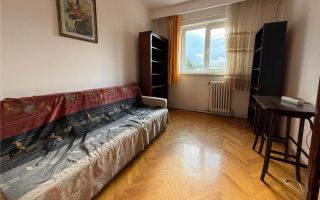 Apartament semidecomandat de închiriat cu 3 camere în Mănăștur - Poză 2