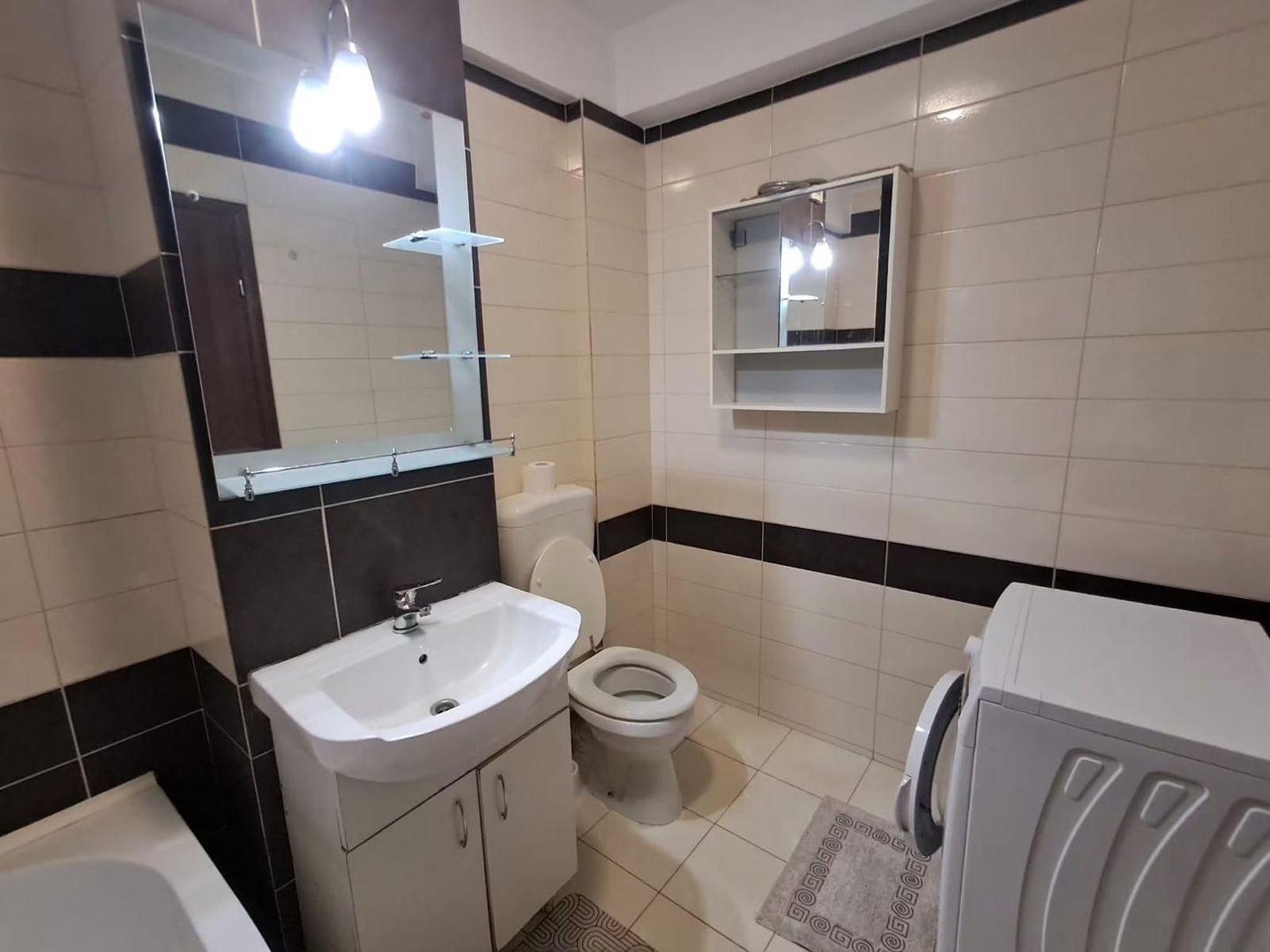 AP. 2 CAMERE - APARATORII PATRIEI, CENTRALA, BUCATARIE INCHISA, METROU - Poză 10
