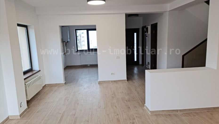 Vilă P+1 Tip Duplex – LA CHEIE – Vedere la Lacul Siutghiol - Poză 3