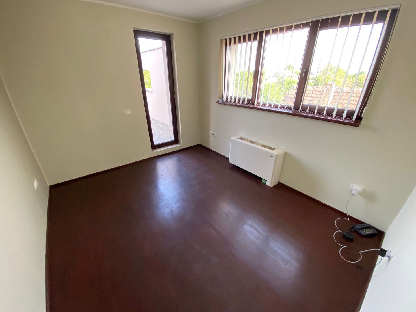 VILA CU 5 CAMERE zona Mircea Cel Batran - Poză 14