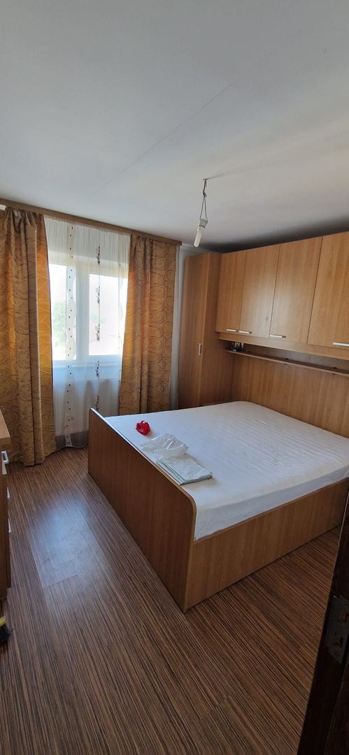 Apartament decomandat 2 camere, complet renovat - Poză 2