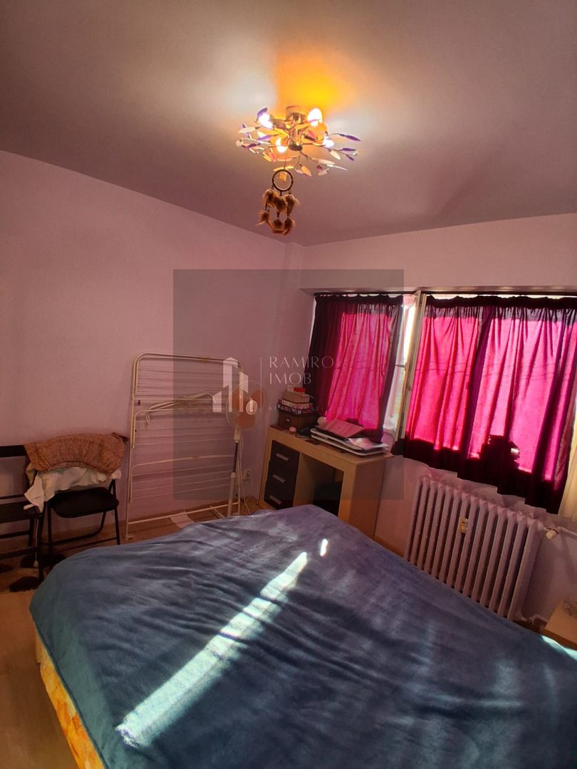 OCAZIE 3 CAMERE METROU GORJULUI - Poză 7