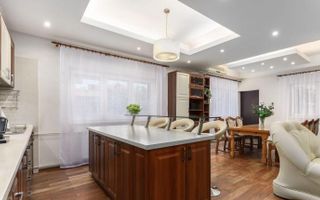 Casa 5 camere | Parcul Circului | Curte libera 300mp - Poză 3