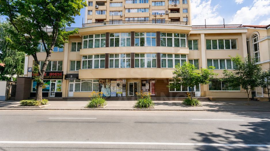 Chirie, oficiu, 116 mp, str. București, Centru - Poză 1