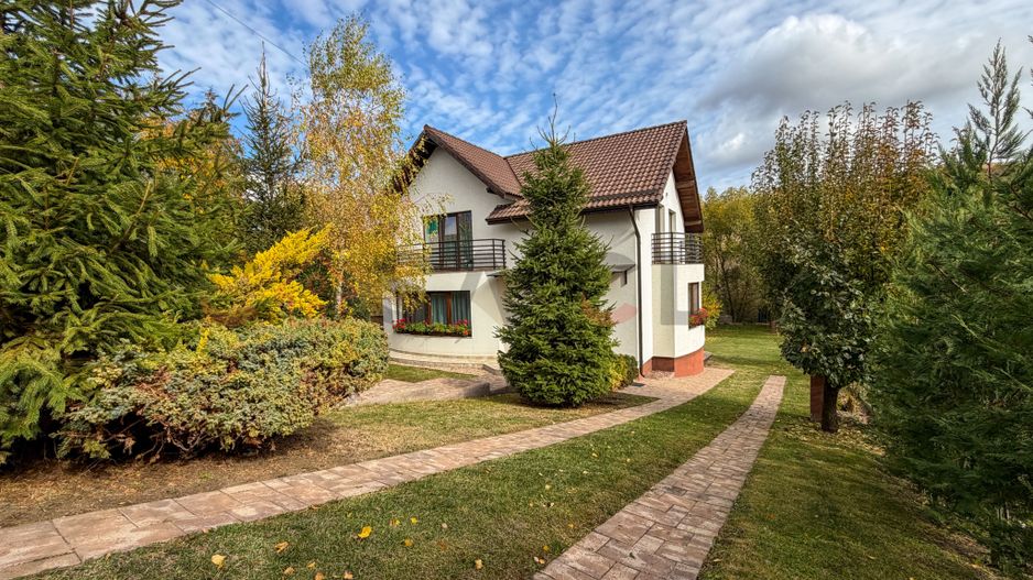 Casa individuală cu teren de 1400 mp, Salicea - Poză 1