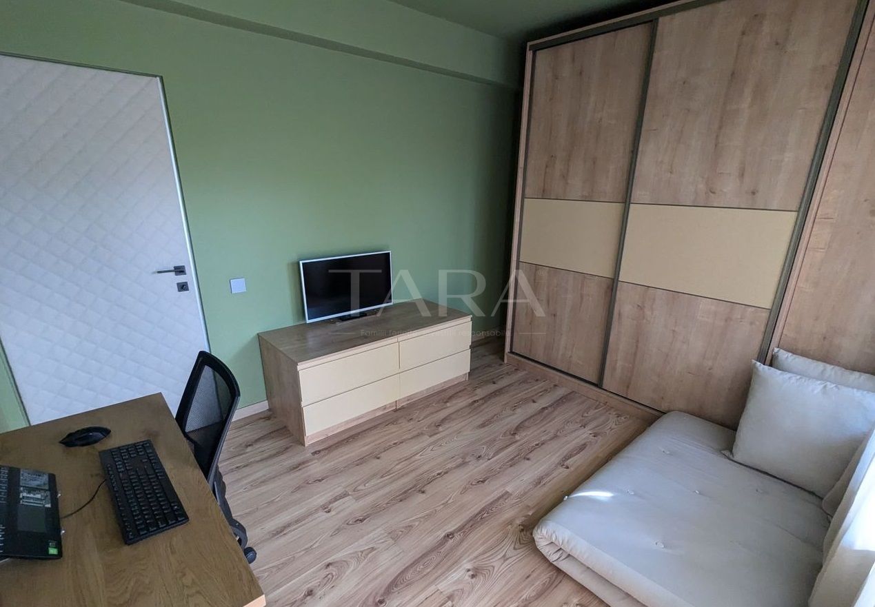 Apartament cu 3 camere, 2 balcoane și 2 locuri de parcare – Borhanci - Poză 4