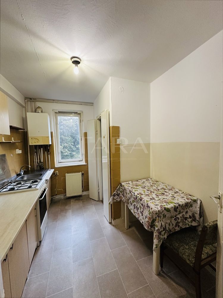 Apartament cu 4 camere decomandate în Gheorgheni - Poză 2