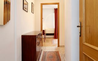 APARTAMENT COCHET DE  2 CAMERE LA INCHIRIERE IN PIATA VICTORIEI - Poză 7