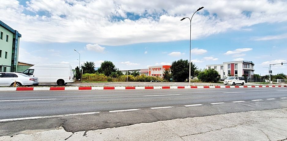 Teren in zona comerciala, 7100mp pe Calea Feldioarei (DN13) - Poză 4