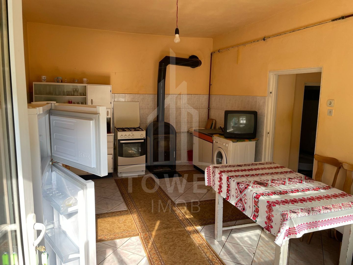 Casa de vanzare - teren 1400 mp - Laslea , Sibiu - Poză 9