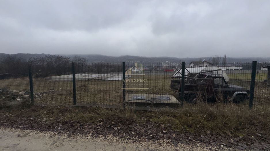 TEREN INTRAVILAN 2200 MP CAMPULUNG ARGES - Poză 14