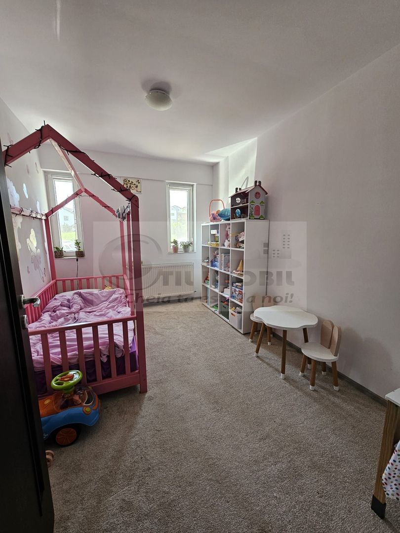 Bucium apartament 3 camere decomandat 145.000 euro - Poză 7