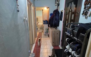 Vand Apartamnet 2 camere decomandat - Poză 6