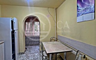 Apartament cu 3 camere de vanzare in zona Rogerius, Oradea - Poză 2