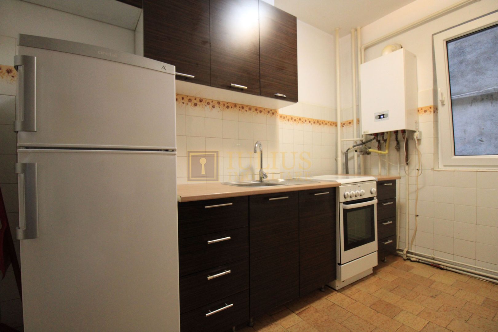 Zona Iulius, 3 camere, centrala prorpie. - Poză 6