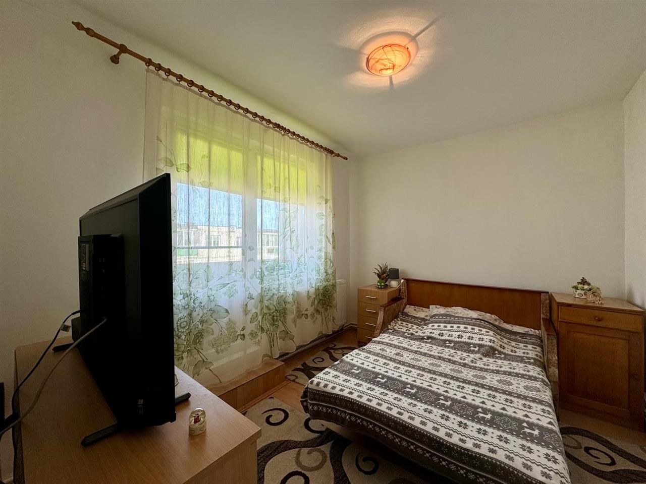 Decomandat, 2 bai, balcon, pivnita, Ungheni, Mures - Poză 3