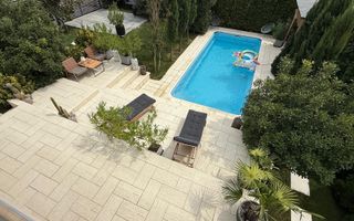 Vila ultramoderna Consul cu piscina si design impresionant - Poză 12