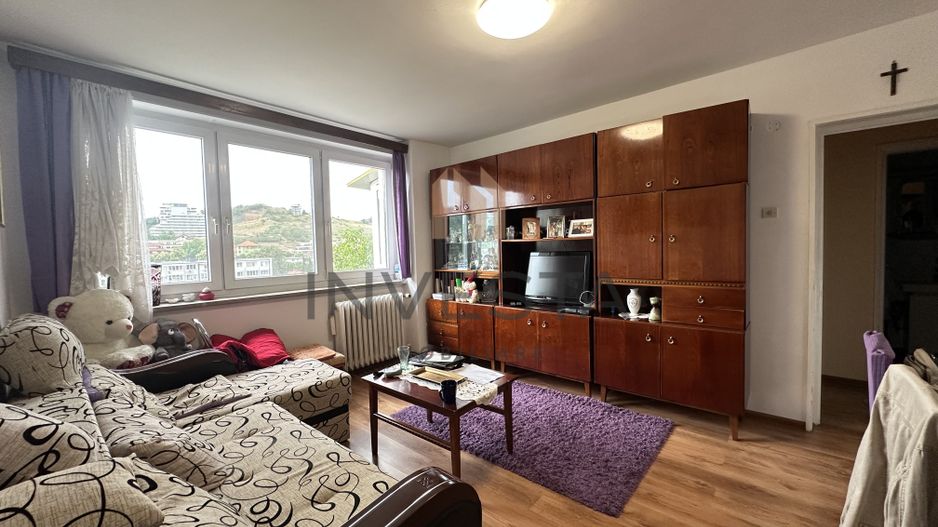 3 camere/Zona Liceului Onisifor Ghibu - Poză 1