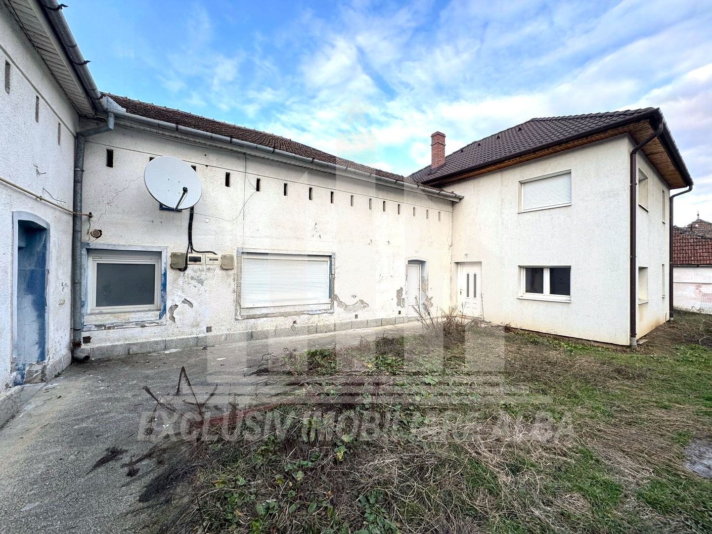 Casa individuala | Spatiu comercial | 306 mp | 415 mp teren | Maieri - Poză 1
