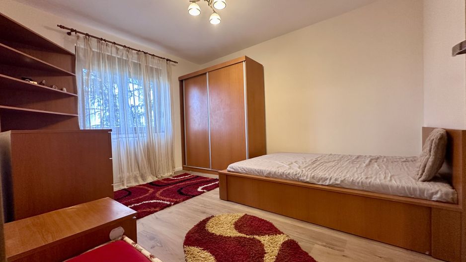 Apartament decomandat 3 camere de închiriat în Piața Bălcescu - Poză 11