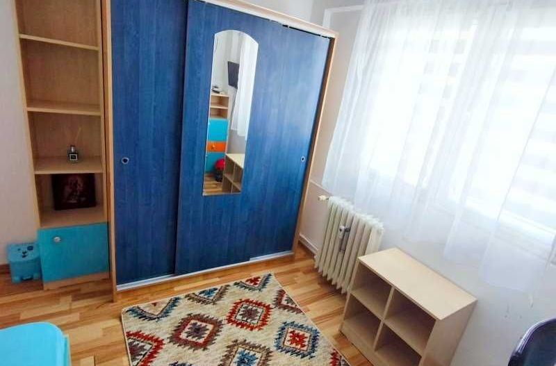 Apartament 2 camere, parcare inclusa, balcon, metrou 4 minute - Poză 3