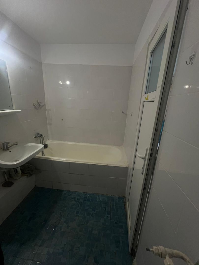 AP. 2 CAMERE RAHOVA, CENTRALA TERMICA, BUCATARIE INCHISA, MOBILAT - Poză 15