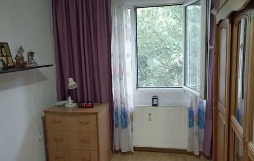 Apartament cu trei camere, Piata Sudului, 125.000€ negociabil - Poză 4