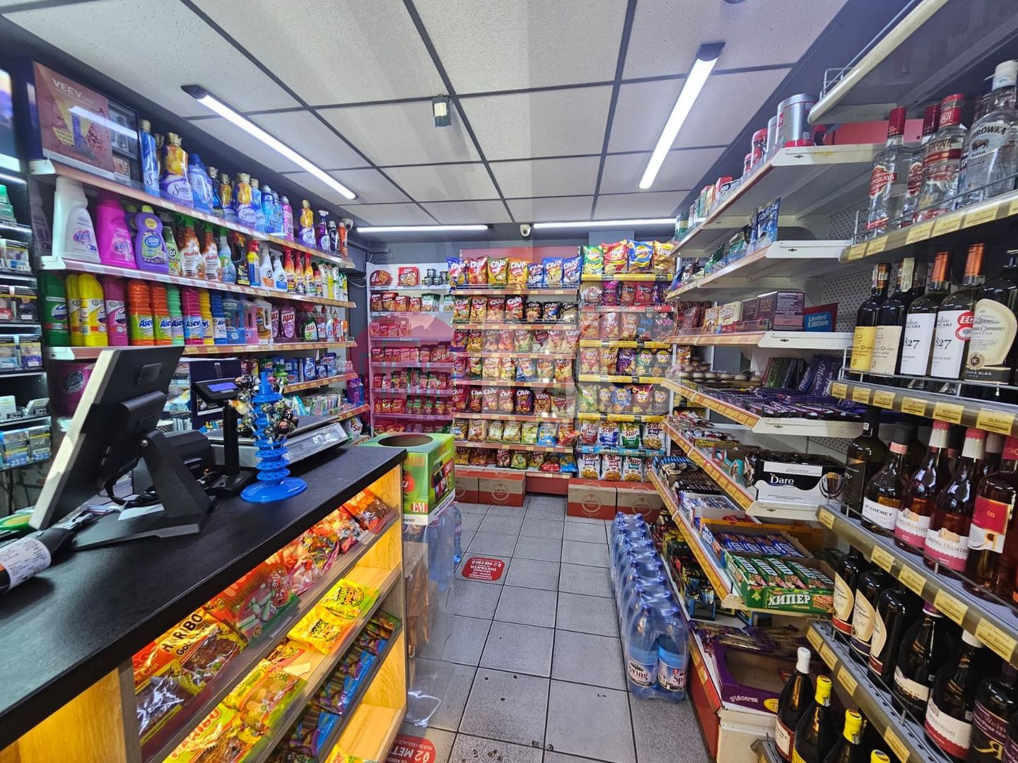 Spatiu comercial ideal investitie de vanzare zona Rahova! - Poză 8