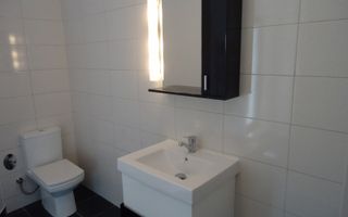 VILA CU 5 DORMITOARE SI PISCINA PRIVATA LA INCHIRIERE IN IANCU NICOLAE - Poză 7