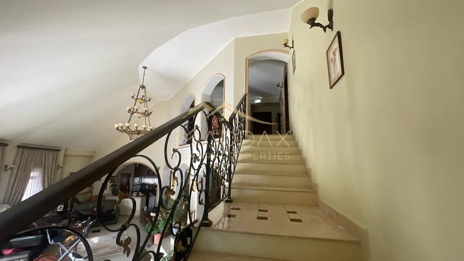 Vila superba**8 camere** Teren 1300 mp**Sauna +Piscina//Pipera - Poză 10