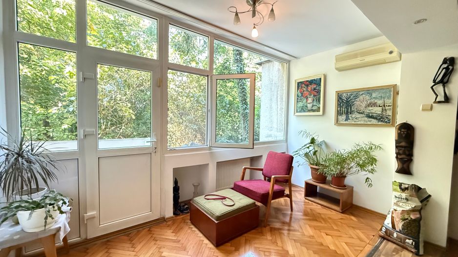 De vanzare 4 camere, curte exclusivă 250 mp, Str. Uruguay - Bucuresti - Poză 16