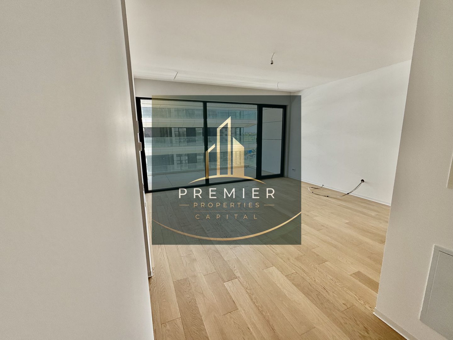 One Lake Club de vanzare 2 camere - Poză 1