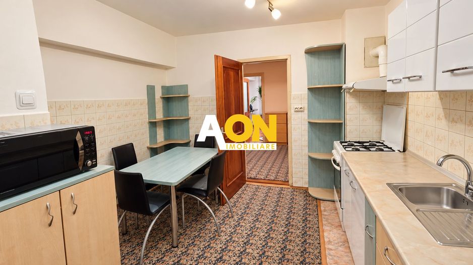 Apartament decomandat, 4 camere, 95 mp utili, boxa de 13 mp, Centru - Poză 7