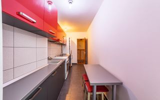 VÂNDUT!!! Apartament spațios cu 3 camere, zona Polivalentă - Poză 3