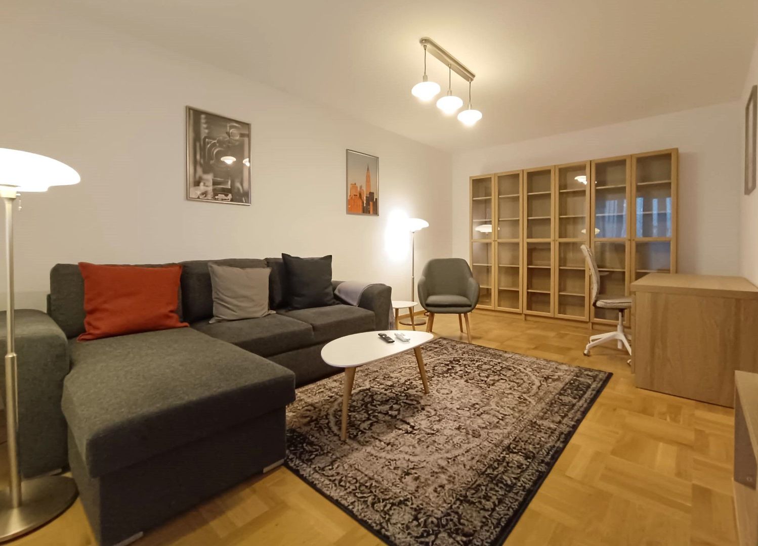 Inchiriem 2 camere complet renovat si mobilat zona 1 Mai - Poză 6