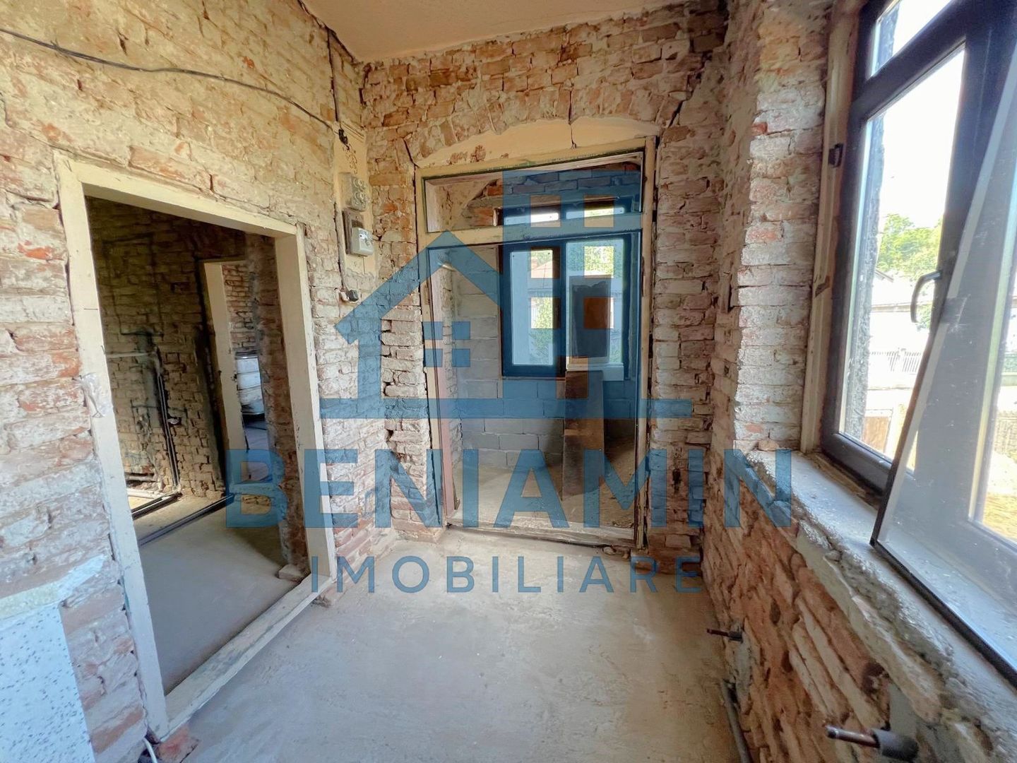 Casa La tara-Renovata partial -Teren 1000mp-Dolj -Rate -Disponibila - Poză 7