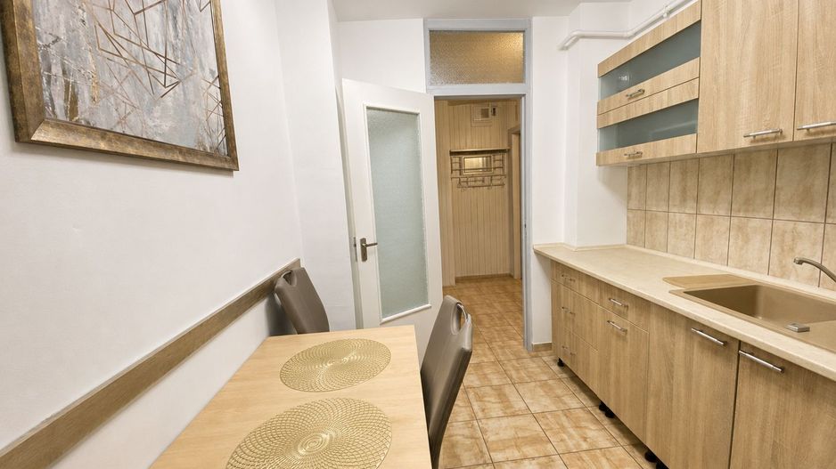 Comision 0%, Apartament 3 Camere, Decomandat, Etaj 3, Garaj, Aradului - Poză 8