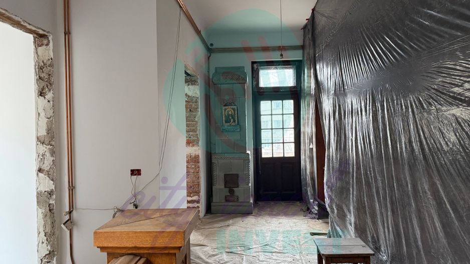 Apartament boieresc partial renovat - Poză 11