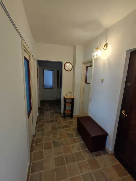 Apartament cu 3 camere, zona General - Poză 7