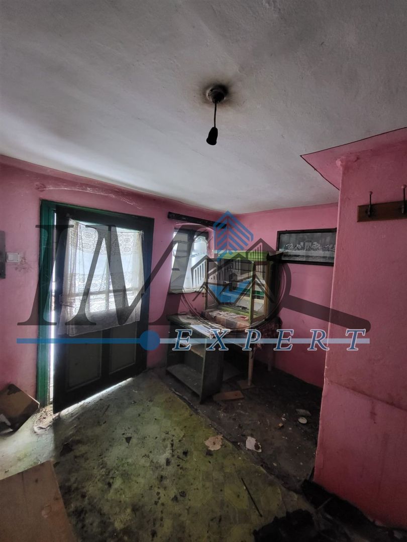 CASA TARANEASCA CU GRADINA DE VANZARE IN DAIA ROMANA - Poză 3