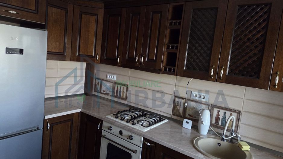 Apartament 3 camere, decomandat, 84 mp, zona Nicolina Pod, etaj 4/5, renovat - Poză 2