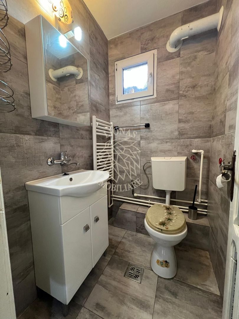 Apartament 2 camere-balcon-curte comuna-parcare-Zona Spalatoria Mara - Poză 7