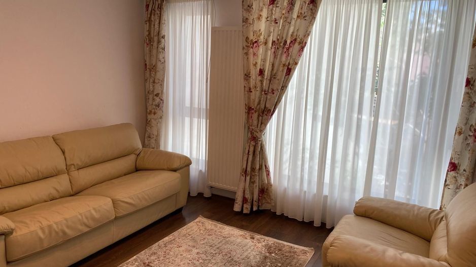 Apartament cu 3 camere Calea Calarasilor LUX - Poză 2