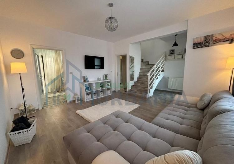 Casă insiruita capăt CUG - Valea Adâncă - Poză 3