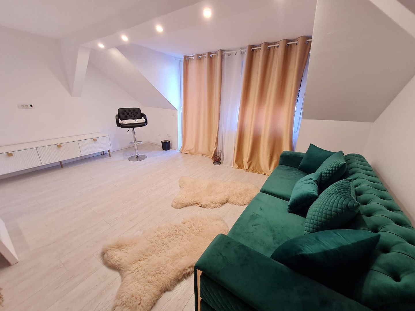 Casa ideală pentru investiție-spațiu comercial/birourii - Poză 7