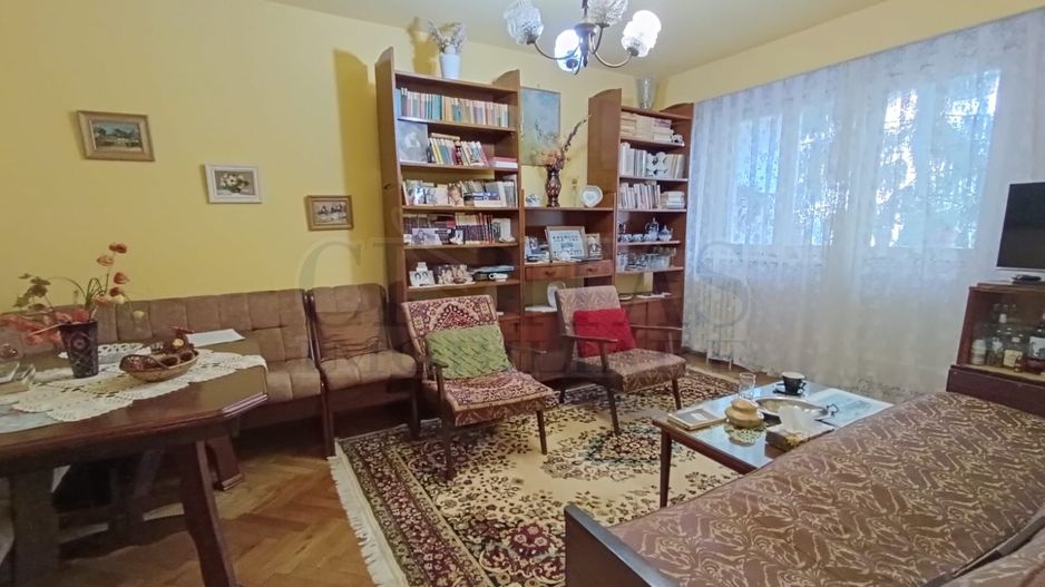 Vanzare 2 camere, decomandat, aproape de BIG, 2 balcoane - Poză 2