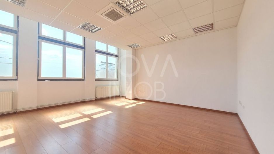 Spatiu comercial de inchiriat 875mp - Piata Cluj - Poză 12