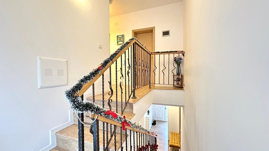 Un refugiu contemporan I Casă P+1 din complex intim I Dumbravița - Poză 11