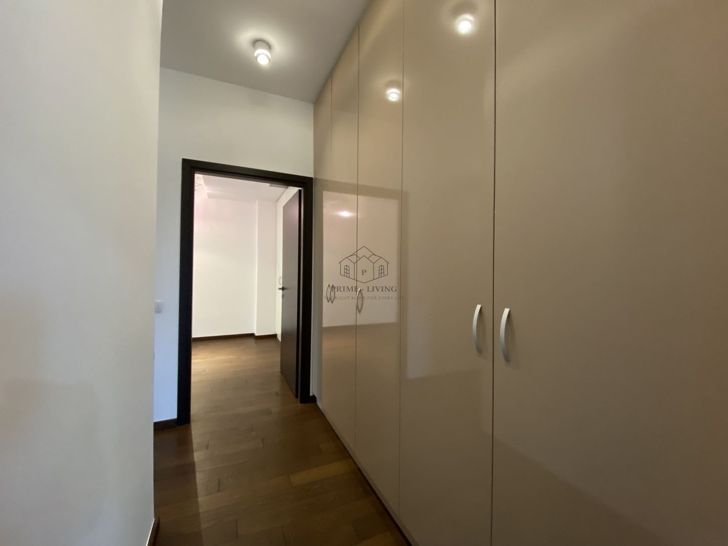 APARTAMENT SUPERB CU 4 DORMITOARE  LA  INCHIRIERE LANGA PARC HERASTRAU - Poză 14